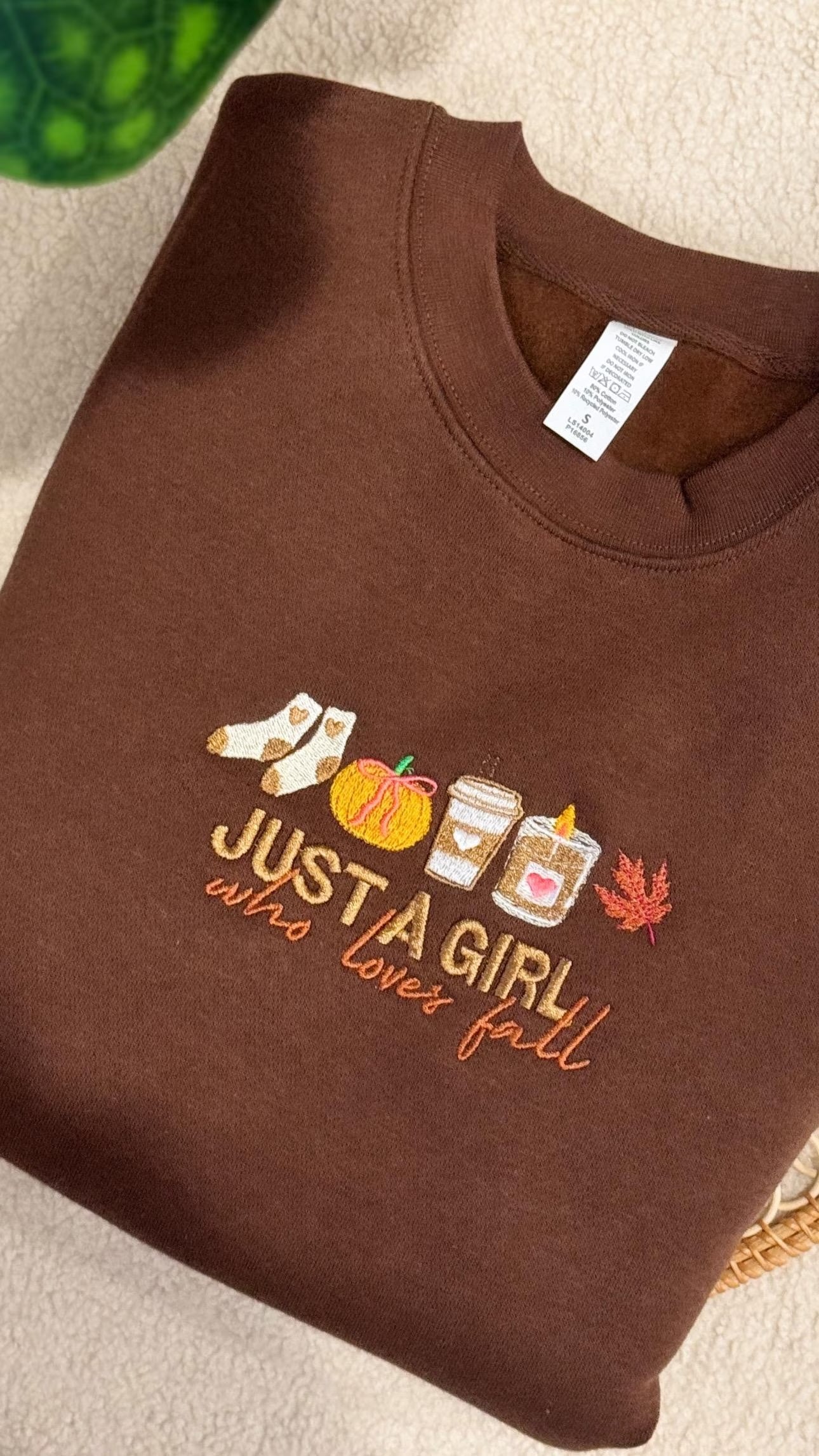 Just a Girl Who Loves Fall