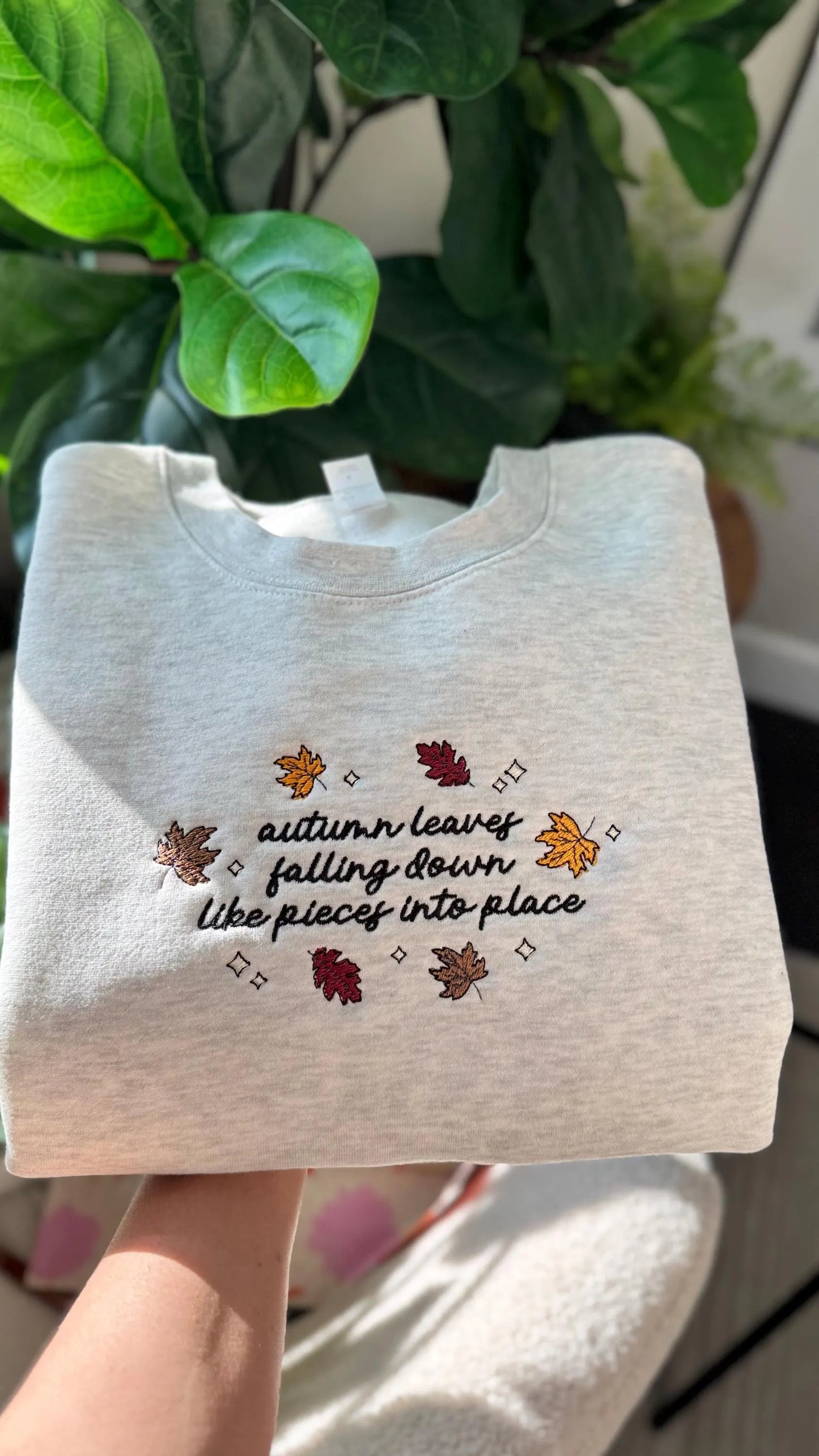 Autumn Leaves Falling Down | Taylor